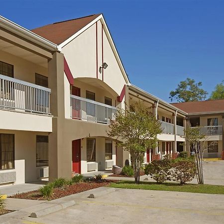 Americas Best Value Inn & Suites Слайдел Екстериор снимка