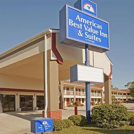 Americas Best Value Inn & Suites Слайдел Екстериор снимка